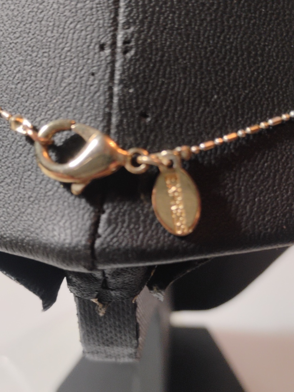Express Jewelry Sharks Tooth On Gold Chain - Picture 3 of 6